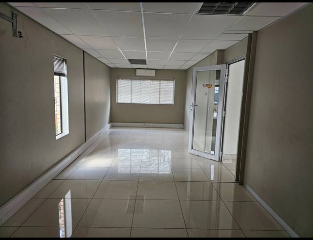 466M² OFFICE FOR SALE IN NORTH RIDING